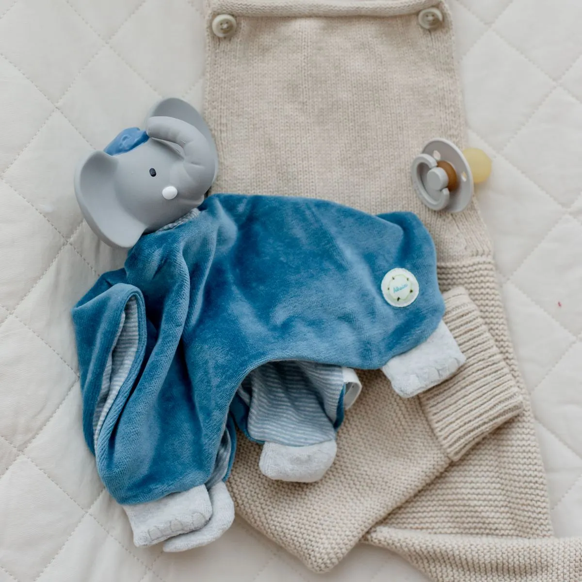 Alvin Elephant Snuggly Teether & Comforter